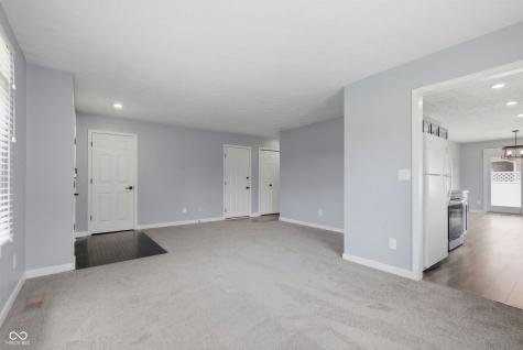 5750 Kensington Way N Plainfield IN 46168