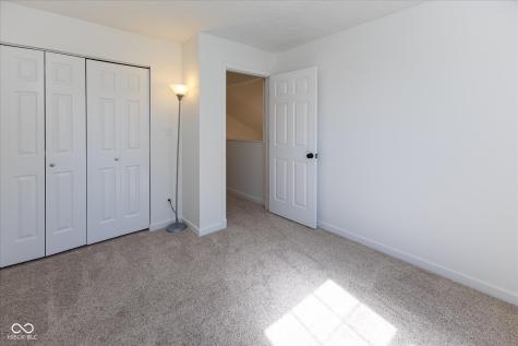 7913 Hunters Path Indianapolis IN 46214