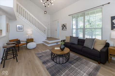 7913 Hunters Path Indianapolis IN 46214