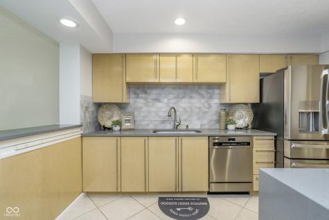 2305 Van Ness Place Indianapolis IN 46240
