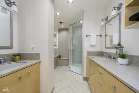2305 Van Ness Place Indianapolis IN 46240