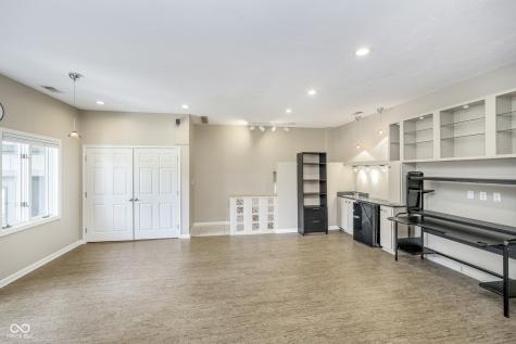 2305 Van Ness Place Indianapolis IN 46240
