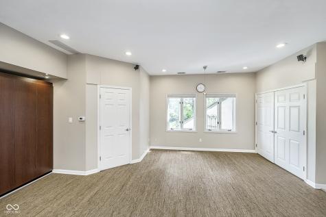 2305 Van Ness Place Indianapolis IN 46240