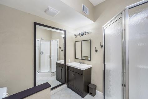 2305 Van Ness Place Indianapolis IN 46240