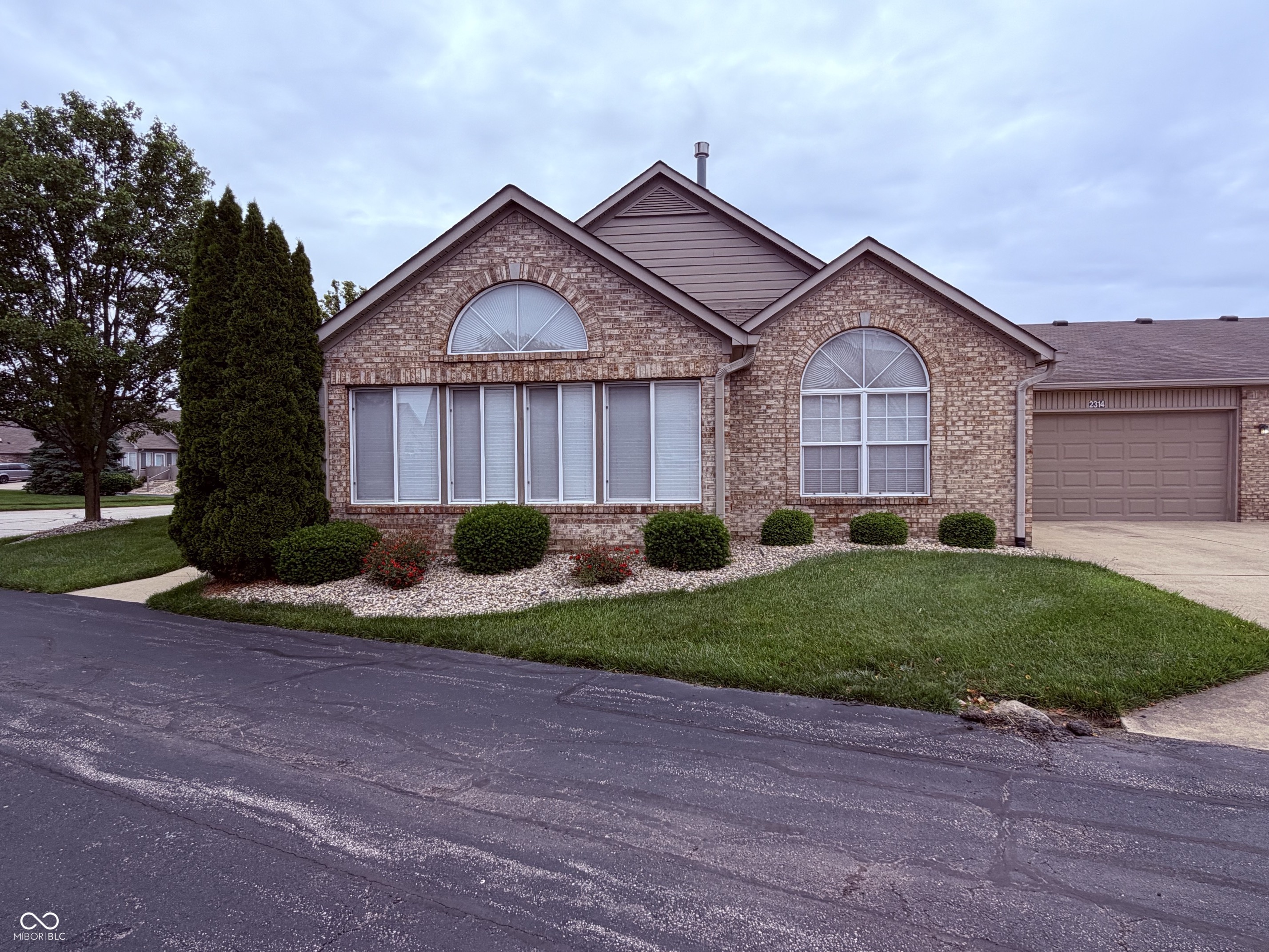 2314 Steeple Chase Shelbyville IN 46176