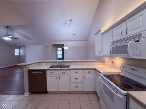 2314 Steeple Chase Shelbyville IN 46176