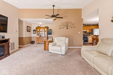 2930 Abounding Drive Columbus IN 47201