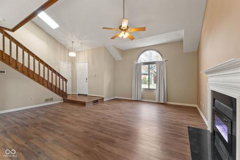 9271 Golden Leaf Way Indianapolis IN 46260