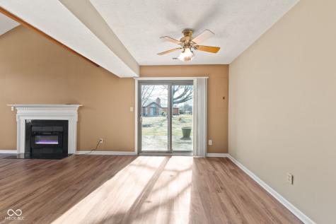 9271 Golden Leaf Way Indianapolis IN 46260