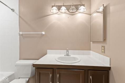 9271 Golden Leaf Way Indianapolis IN 46260