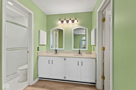 9271 Golden Leaf Way Indianapolis IN 46260
