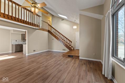 9271 Golden Leaf Way Indianapolis IN 46260