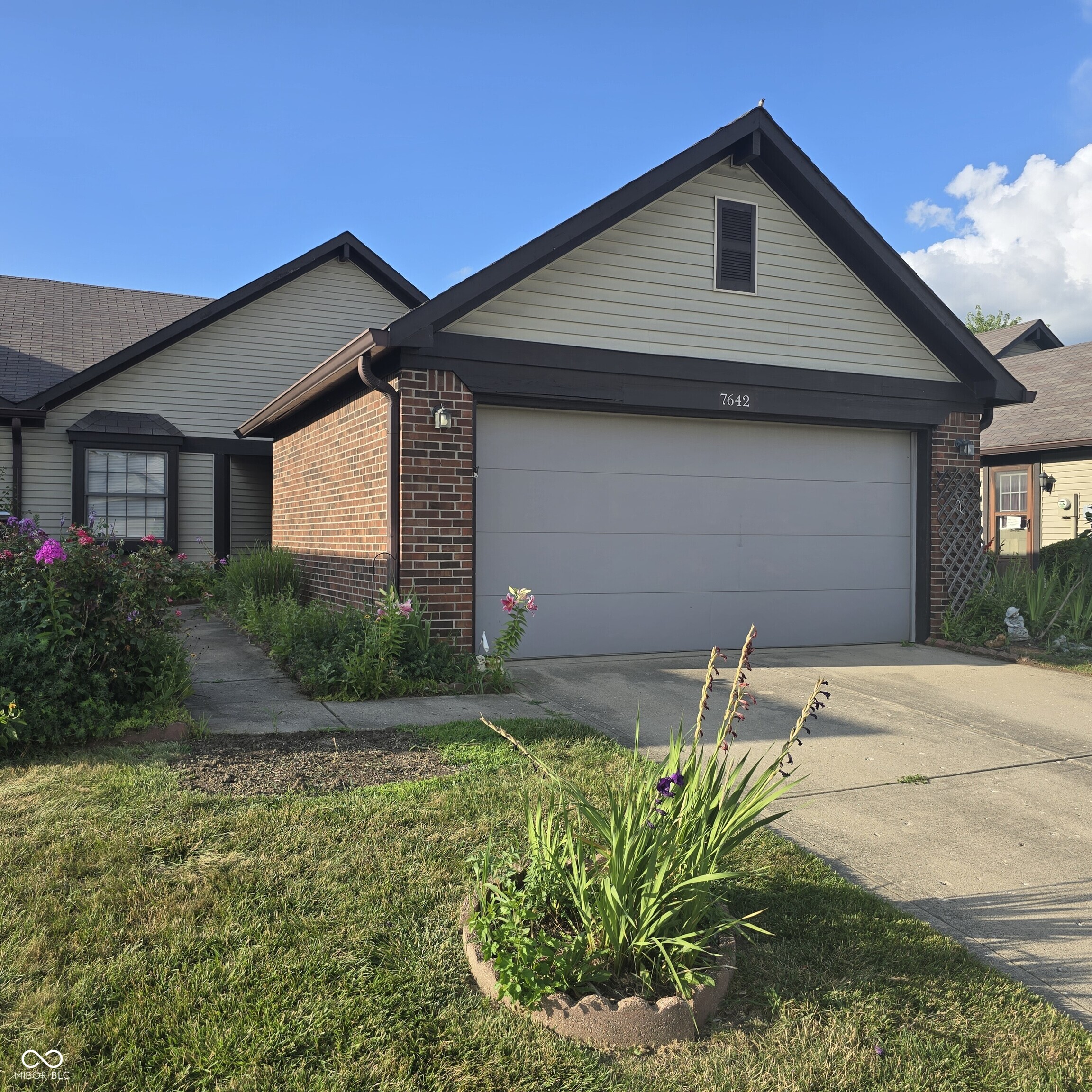 7642 Derrek Place Indianapolis IN 46219