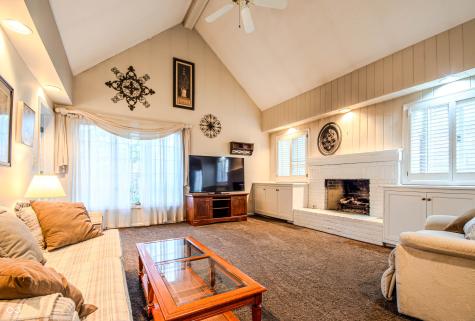 1989 Oldfields Circle S Indianapolis IN 46228