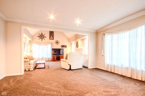 1989 Oldfields Circle S Indianapolis IN 46228