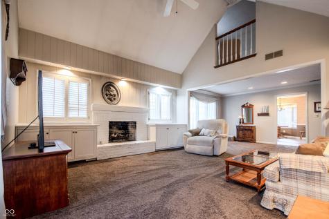 1989 Oldfields Circle S Indianapolis IN 46228