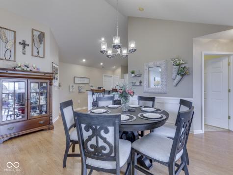 1037 Laurelwood Lane Greenwood IN 46142