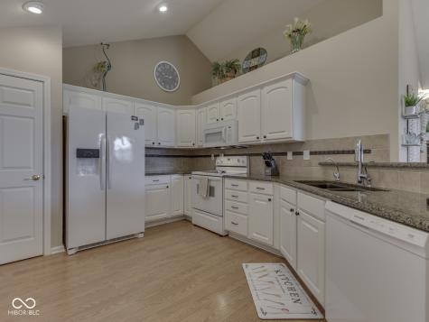 1037 Laurelwood Lane Greenwood IN 46142