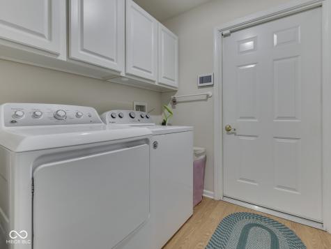 1037 Laurelwood Lane Greenwood IN 46142