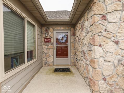 1037 Laurelwood Lane Greenwood IN 46142