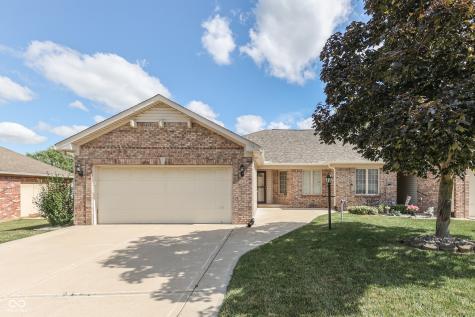 556 Silver Fox Court Indianapolis IN 46217