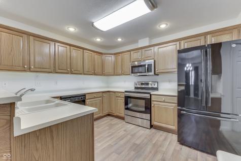 556 Silver Fox Court Indianapolis IN 46217