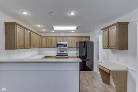 556 Silver Fox Court Indianapolis IN 46217