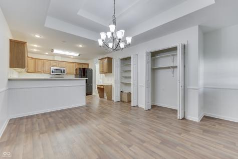 556 Silver Fox Court Indianapolis IN 46217
