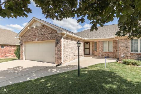 556 Silver Fox Court Indianapolis IN 46217