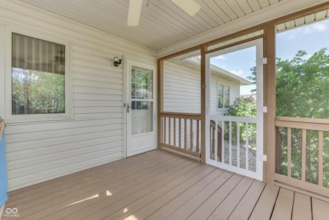 556 Silver Fox Court Indianapolis IN 46217