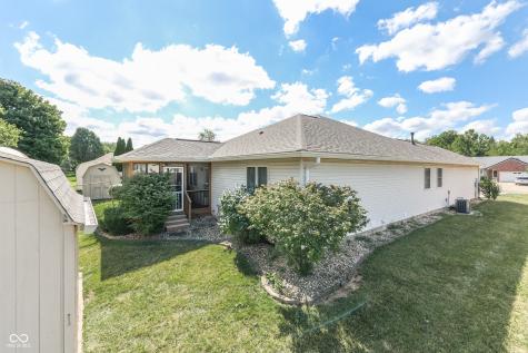556 Silver Fox Court Indianapolis IN 46217