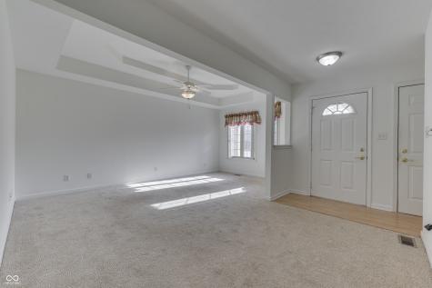 556 Silver Fox Court Indianapolis IN 46217
