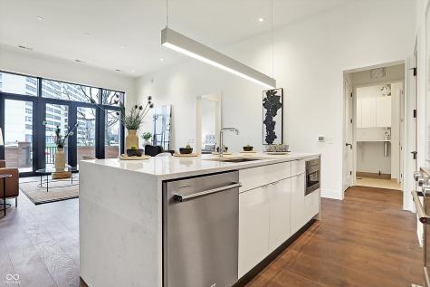 877 N East Street Indianapolis IN 46202