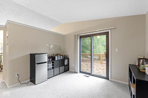 2674 Lakeshire Lane Indianapolis IN 46268
