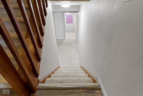 2674 Lakeshire Lane Indianapolis IN 46268