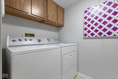 2674 Lakeshire Lane Indianapolis IN 46268
