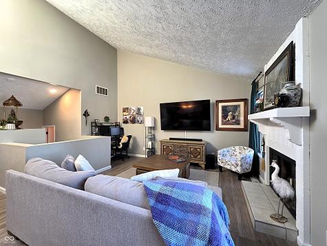148 Sugarwood Lane Avon IN 46123