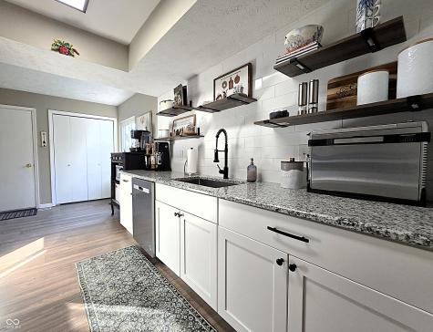 148 Sugarwood Lane Avon IN 46123
