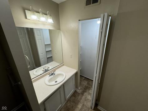 3672 Newgate Lane Indianapolis IN 46235