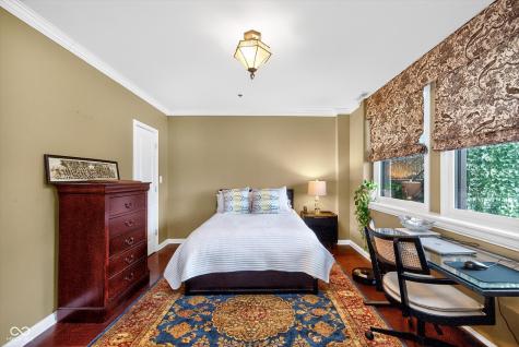 110 E Washington Street Indianapolis IN 46204