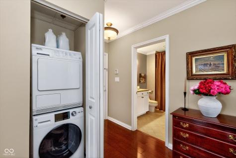 110 E Washington Street Indianapolis IN 46204