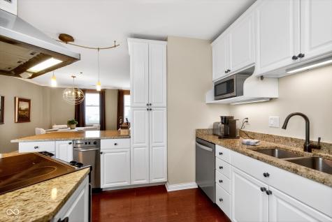 110 E Washington Street Indianapolis IN 46204