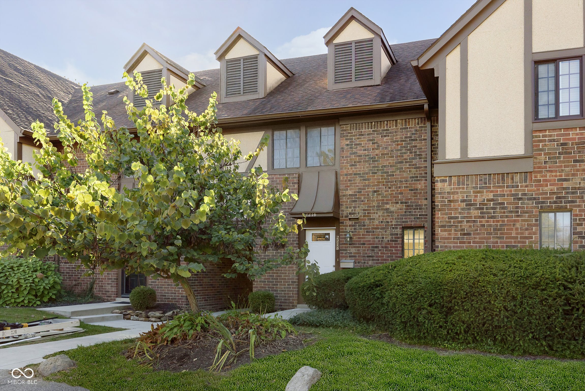 2216 Boston Court Indianapolis IN 46228