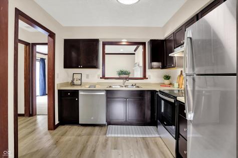 9605 Cedar Cove Lane Indianapolis IN 46250