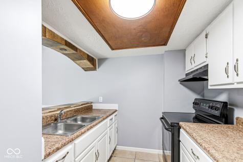 9850 Haven Court Indianapolis IN 46235