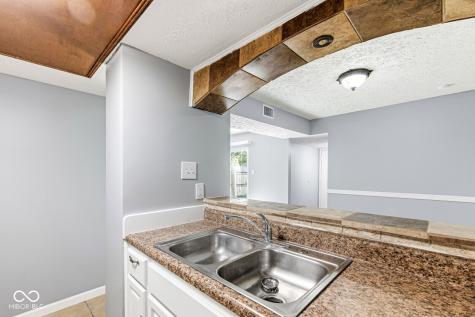 9850 Haven Court Indianapolis IN 46235