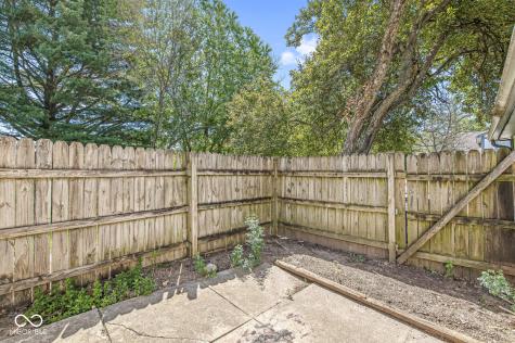 9850 Haven Court Indianapolis IN 46235