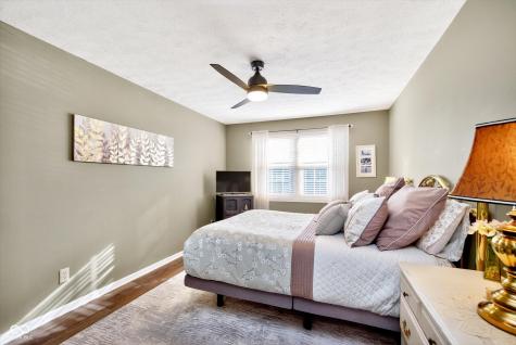 1136 Paradise Way N Greenwood IN 46143