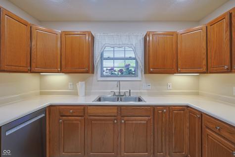 7005 S Stratton Court Columbus IN 47203