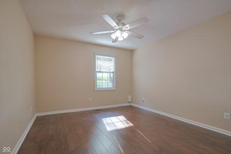 7005 S Stratton Court Columbus IN 47203